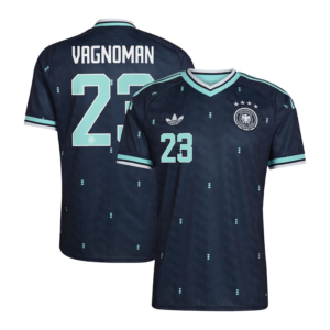 DFB Auswärtstrikot 2026 mit Aufdruck Vagnoman 23