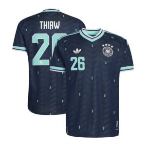 DFB Auswärtstrikot Authentic 2026 mit Aufdruck Thiaw 26